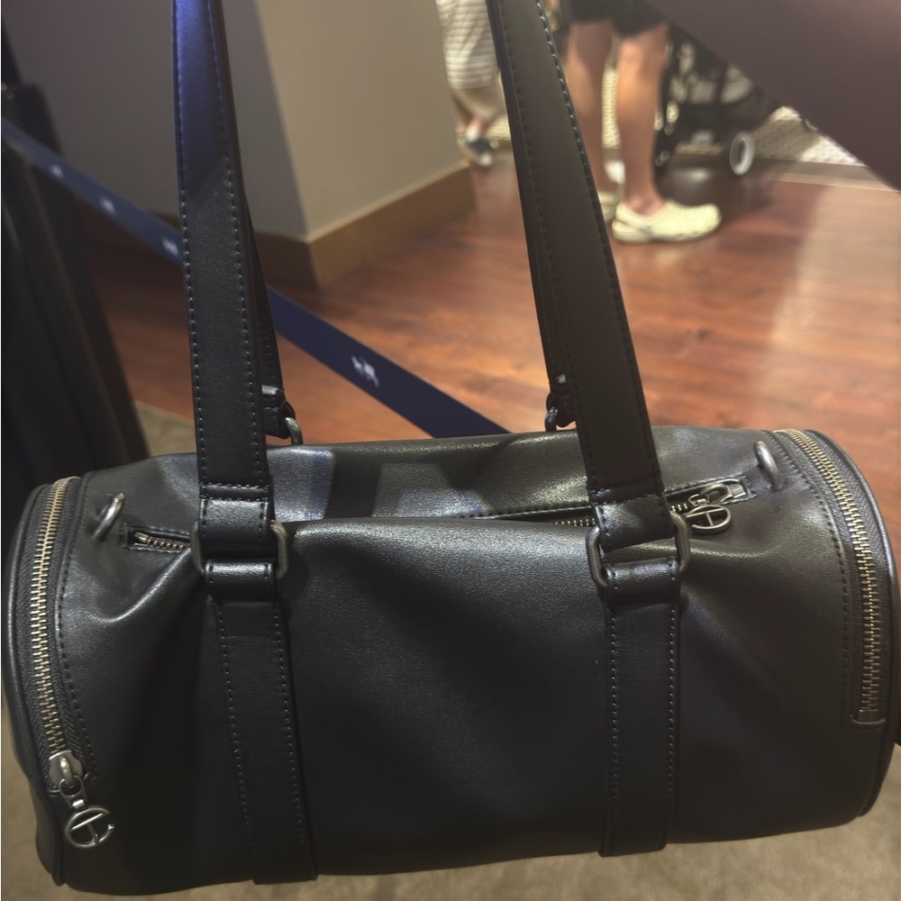 NEW MEDIUM TELFAR DUFFLE UNISEX